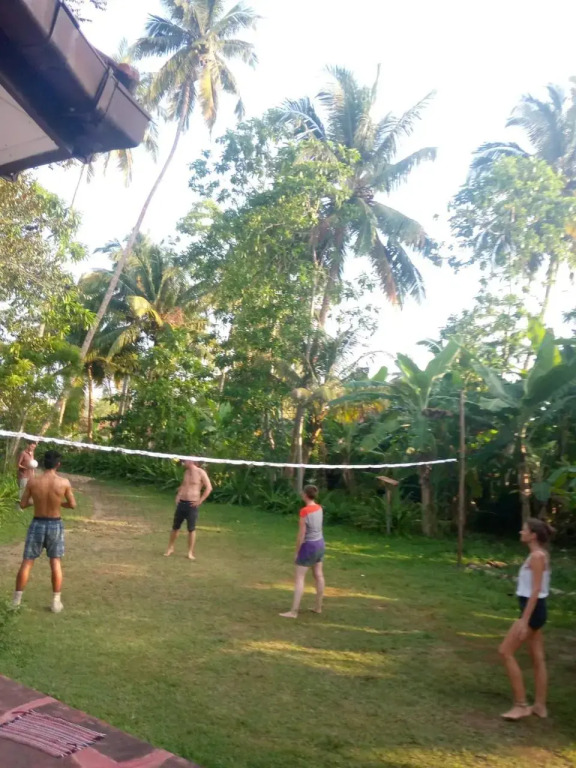 Siri medura surf yoga meditation guesthouse and hostel