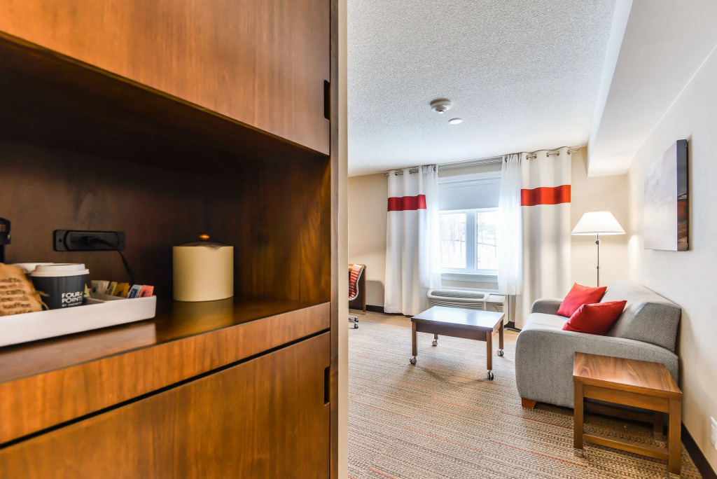 Four Points by Sheraton Barrie