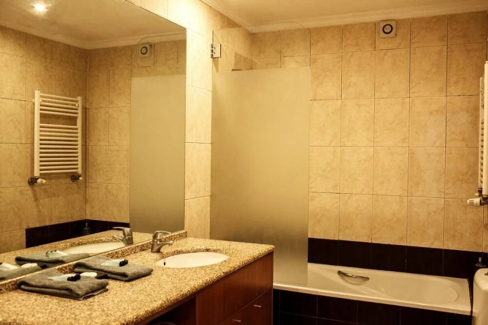 Patio das Escadas - Three-bedroom House in Porto