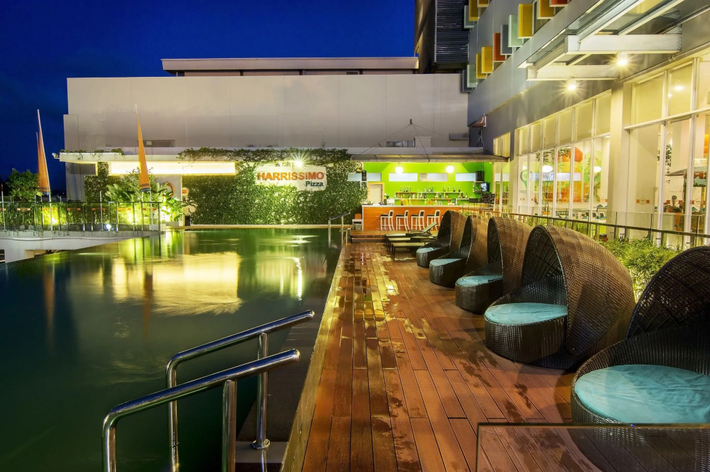 HARRIS Hotel Batam Center