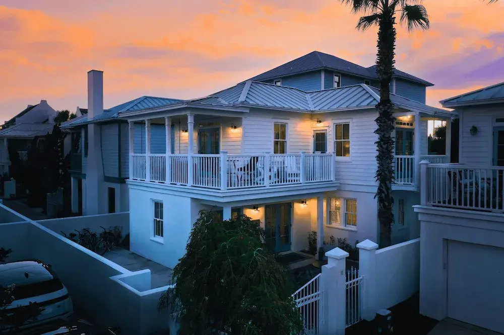 Steps to Rosemary Beach, Pool, Patio w/ Firepit The Salty Perch by Avantstay