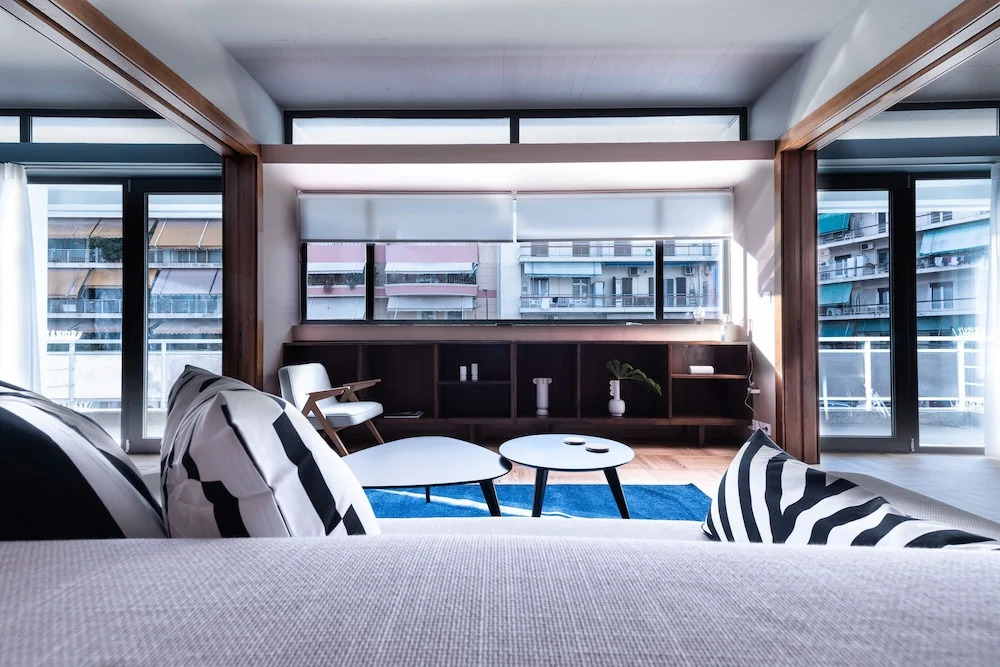 The H Experience Boutique Apartments Athens