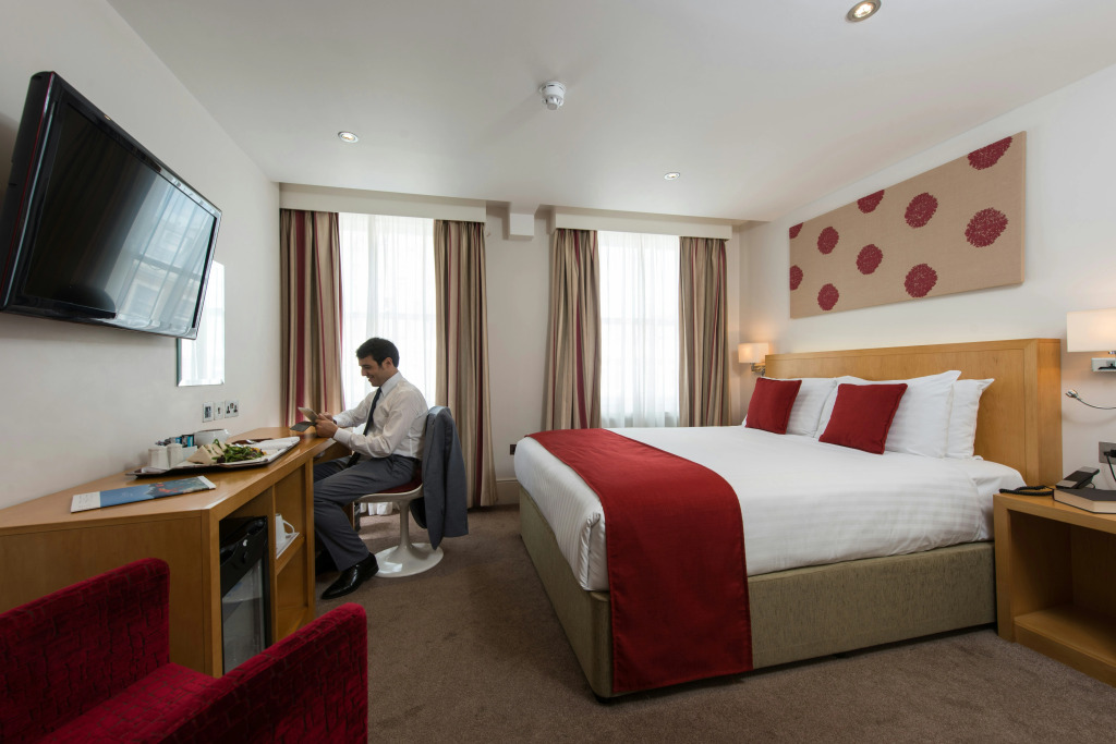 Park International Hotel