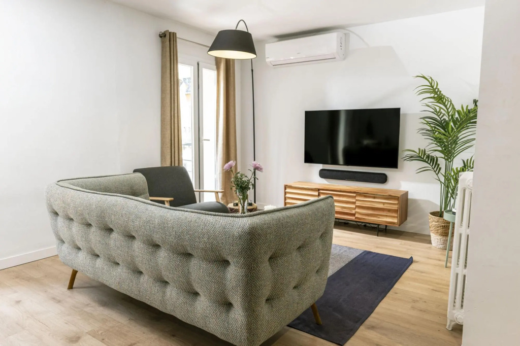 Modern & Chic 2BR/2BA apartment in trendy Chueca