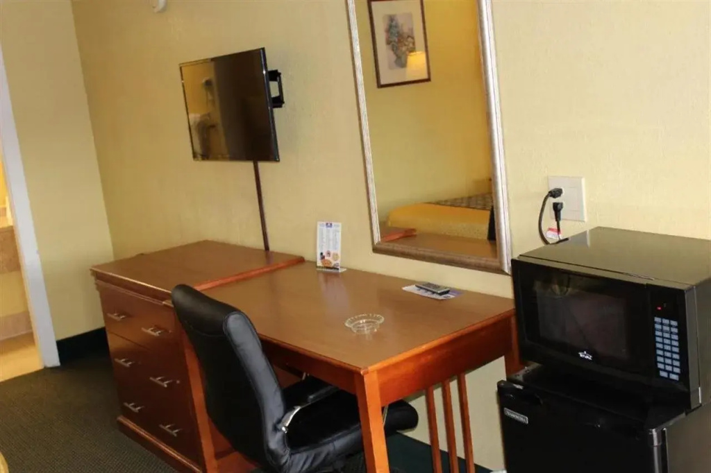 Americas Best Value Inn Conyers