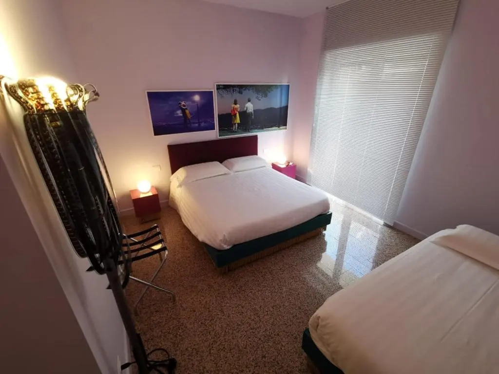 Red Carpet rooms