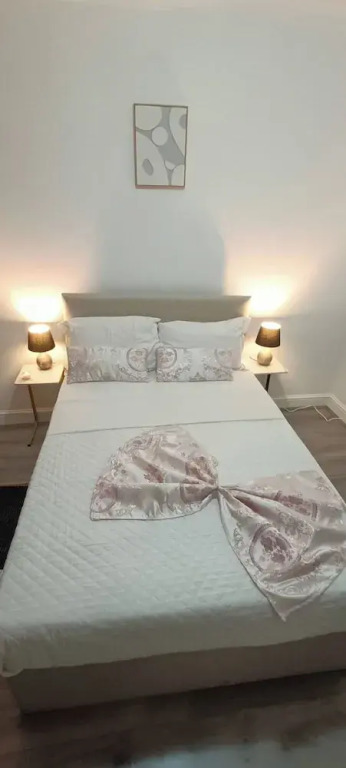 Modern & Stylish Retreat 15 Mins to Central London