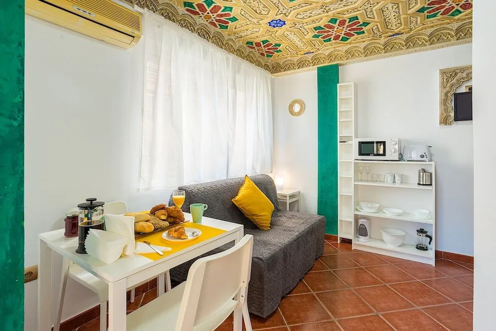 Casablanca Studio Citycenter - Adults Only