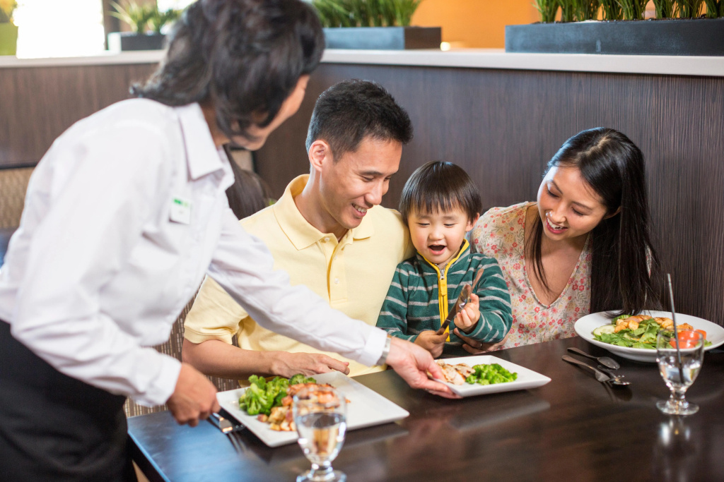 Holiday Inn Indianapolis - Airport Area N by IHG