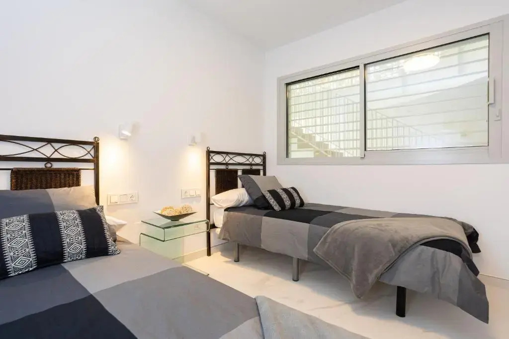 Ensuite The Wave II with Pool and free parking