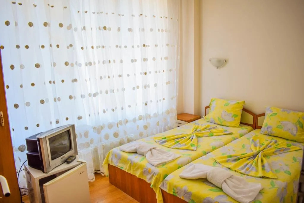 Guest House Eos