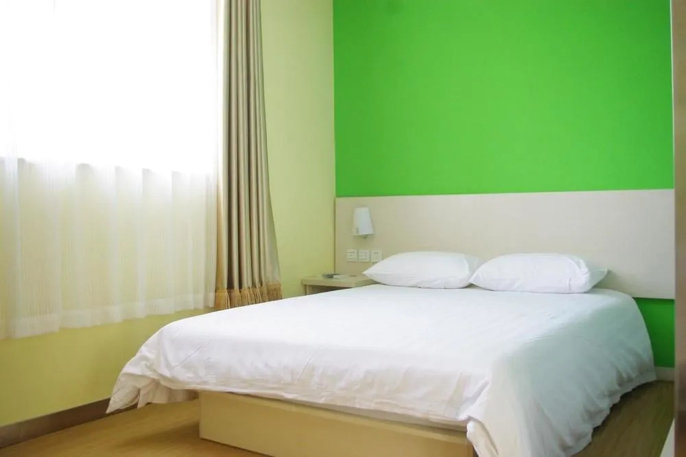 Jinghua Hotel