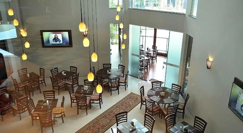 Hotel Matão Othon Suites
