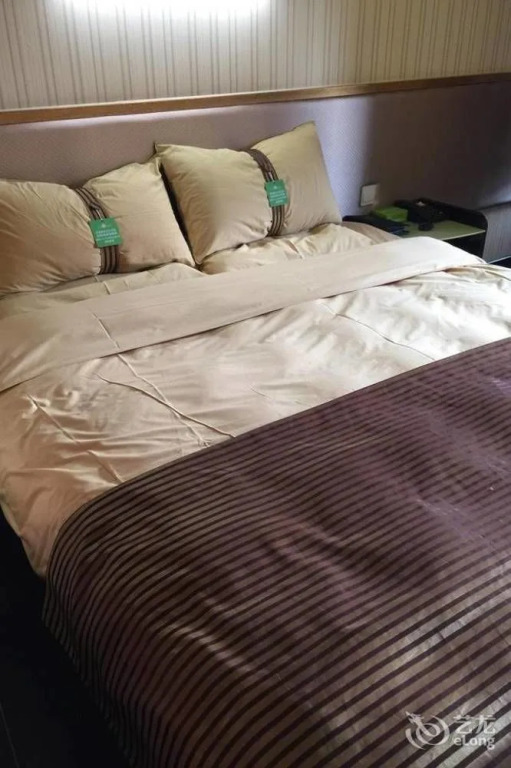 7 Days Inn Wuhu Jiaxinmao Square