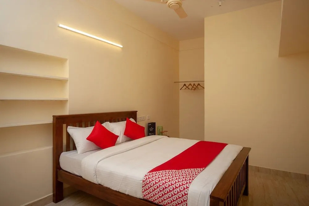 OYO 25004 Vinayak Residency