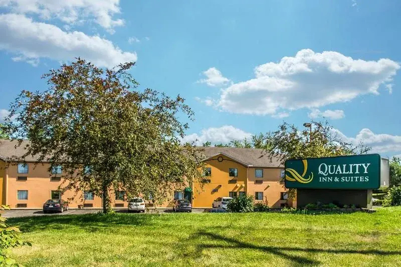 Quality Inn & Suites Mason