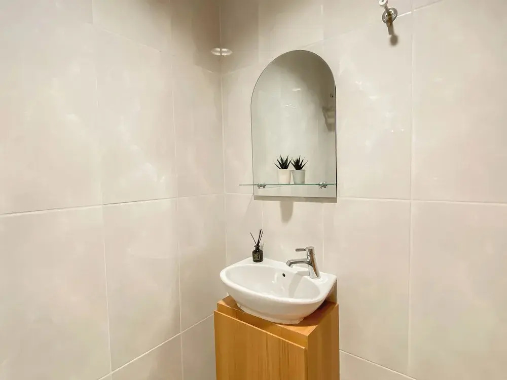 Simple Look Studio Apartment At Evenciio Margonda Near Station