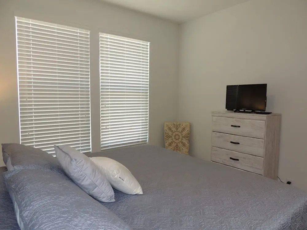 4758 Cloisters Lane