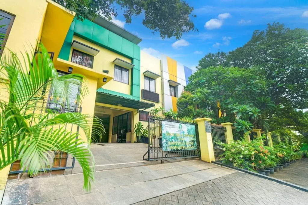 Hotel O Tebet Near Tebet Station Formerly Sabda Guest House