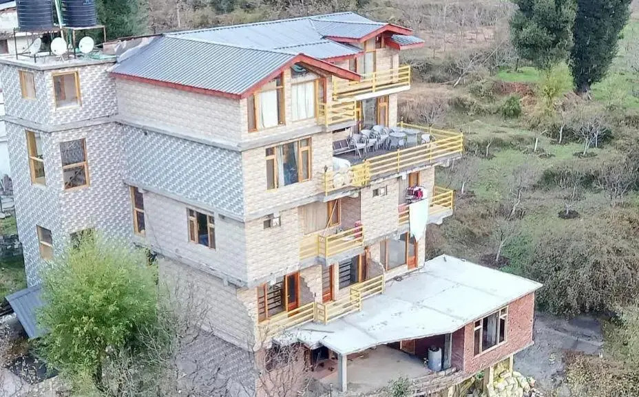 Kings Hill Villa