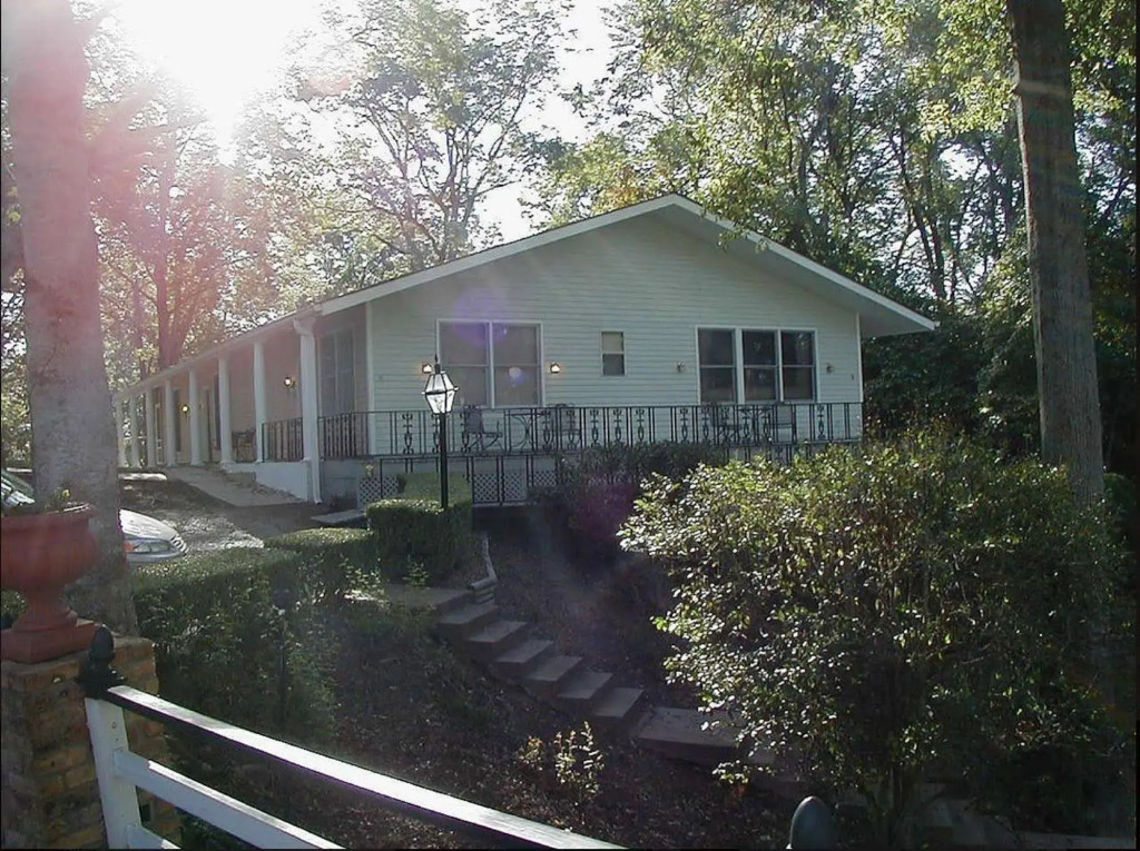 The Briars Bed & Breakfast