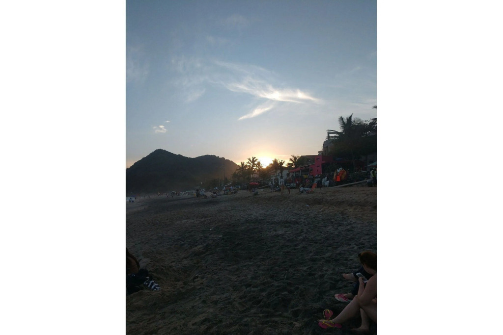 01E Vista Linda Pe Areia Guaruja - Tombo