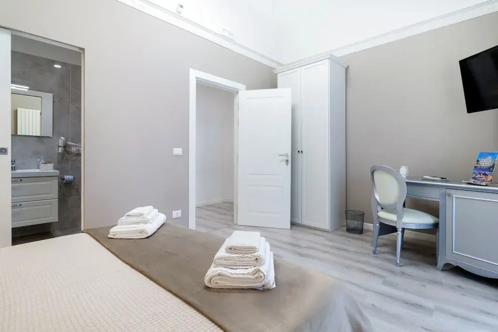 Heart City Rooms