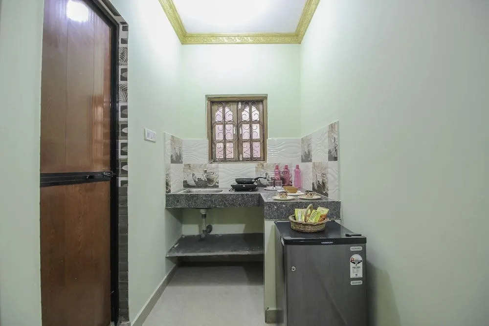 OYO 10728 Home Near Calangute Beach