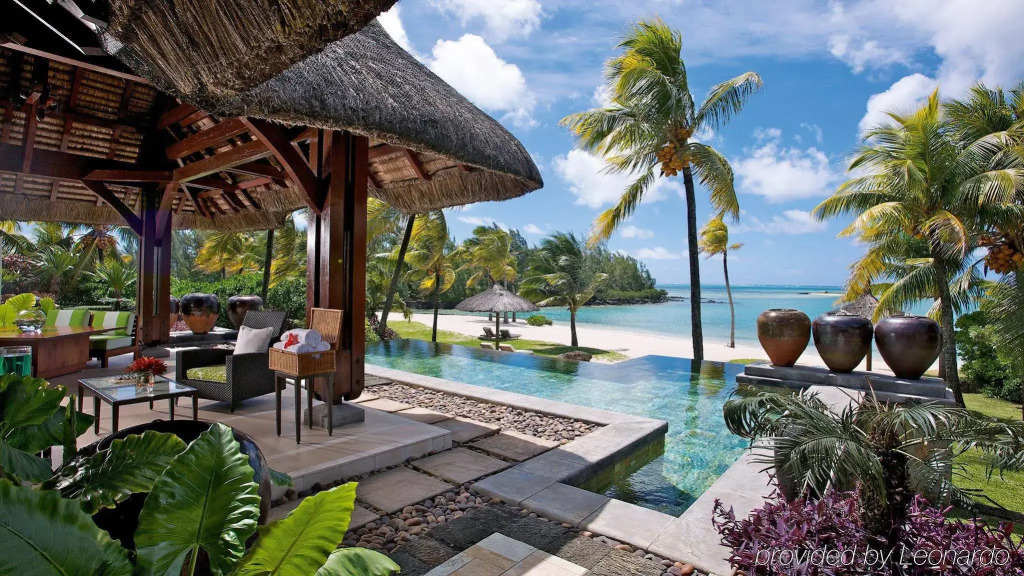 Tropical Attitude