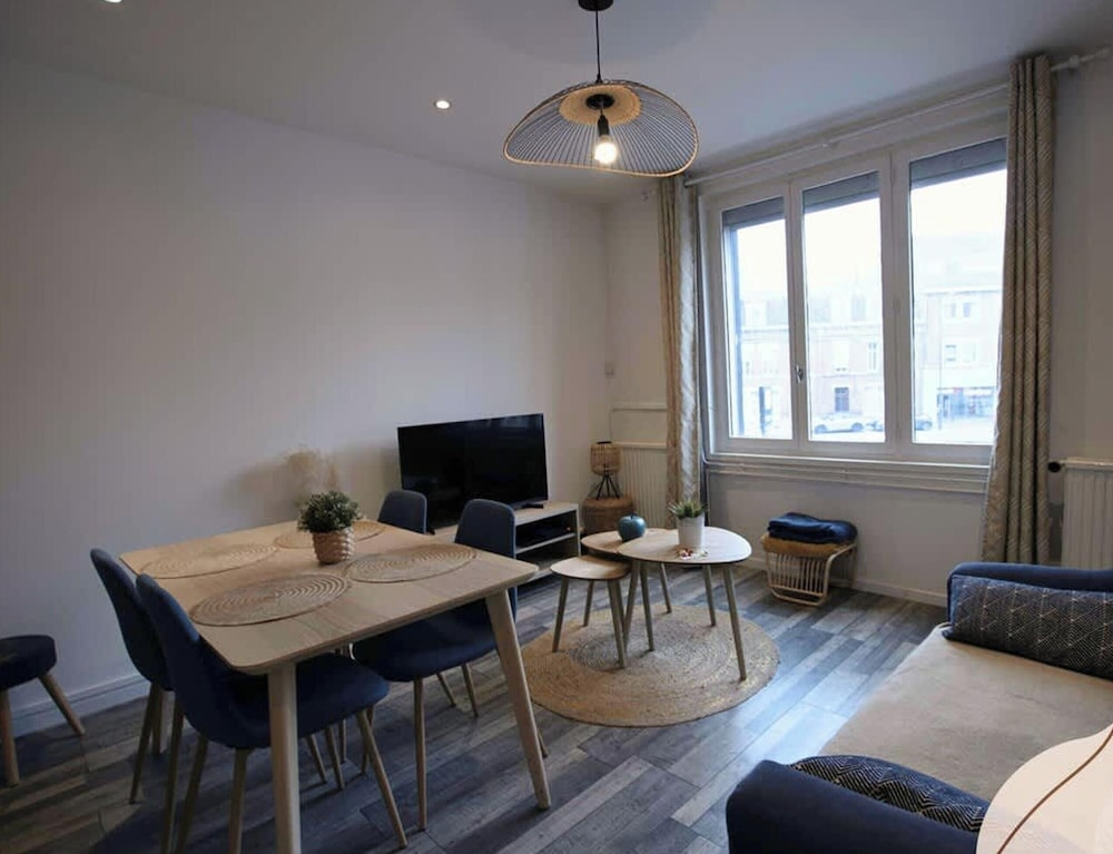 La Maison Citadine Garage Wifi Lavelinge 4pers