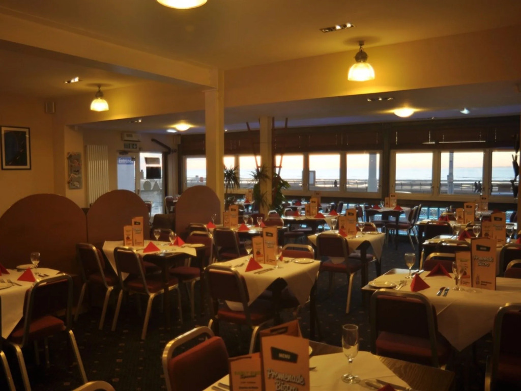 Dutchman Hotel