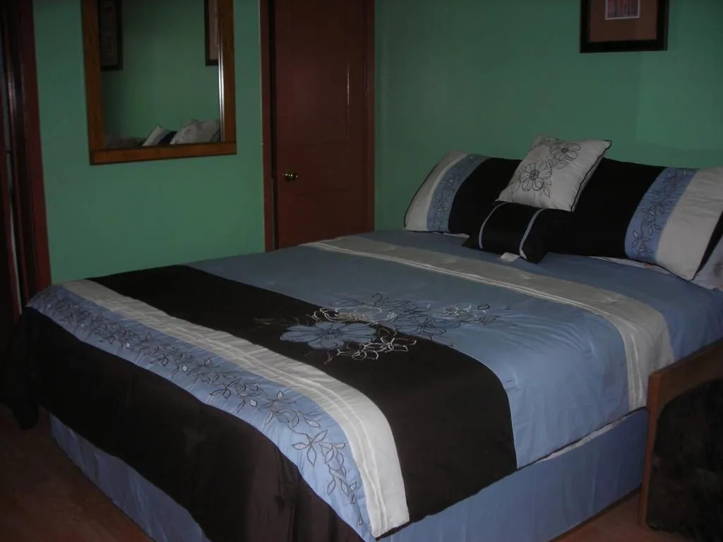 Deer trail Motel