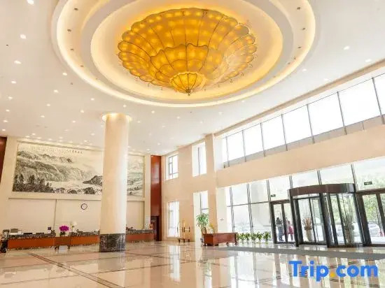 Zhongyuan Oilfield Hotel