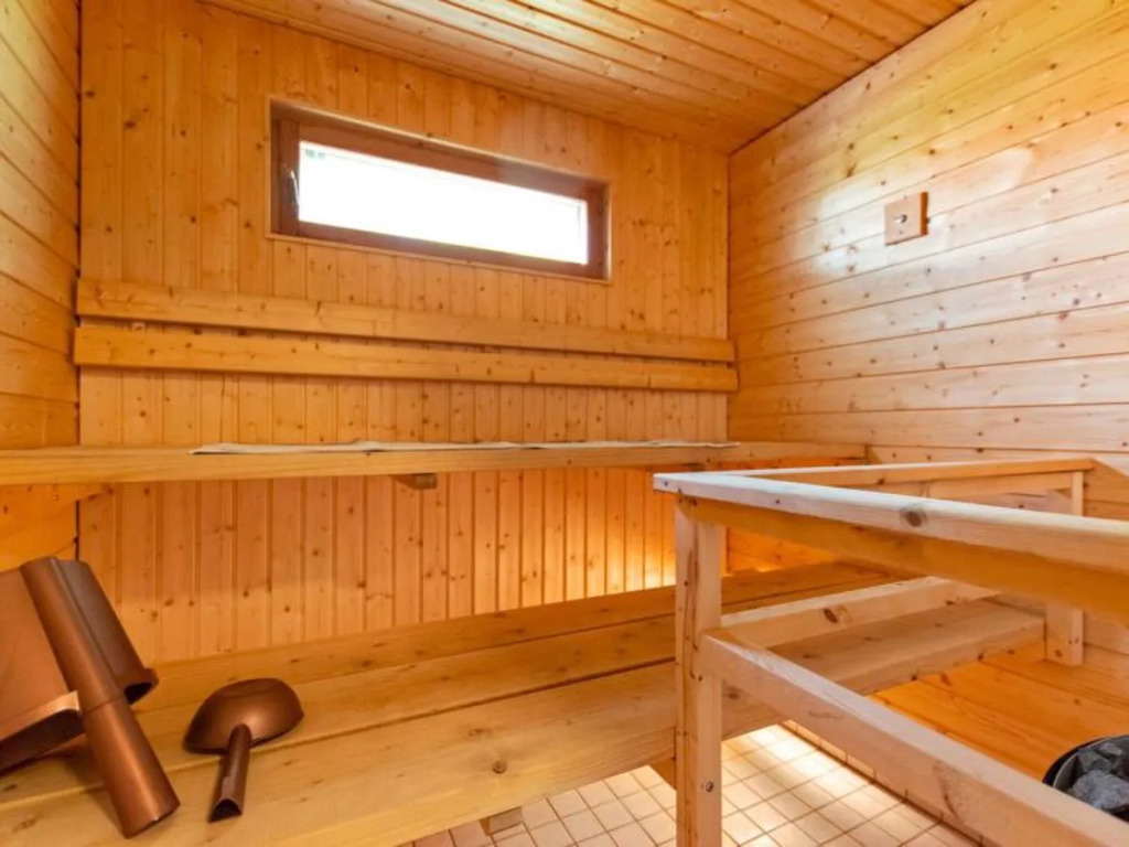 Nuottiniemi 7