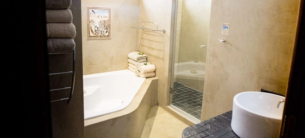 Kapensis Guesthouse  Ltd