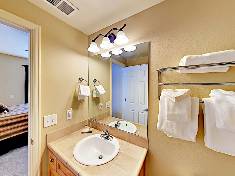 145 Unit 1 Fraser - 3 Br Condo