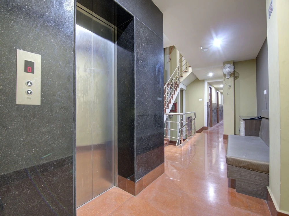 OYO 12305 Raj Residency