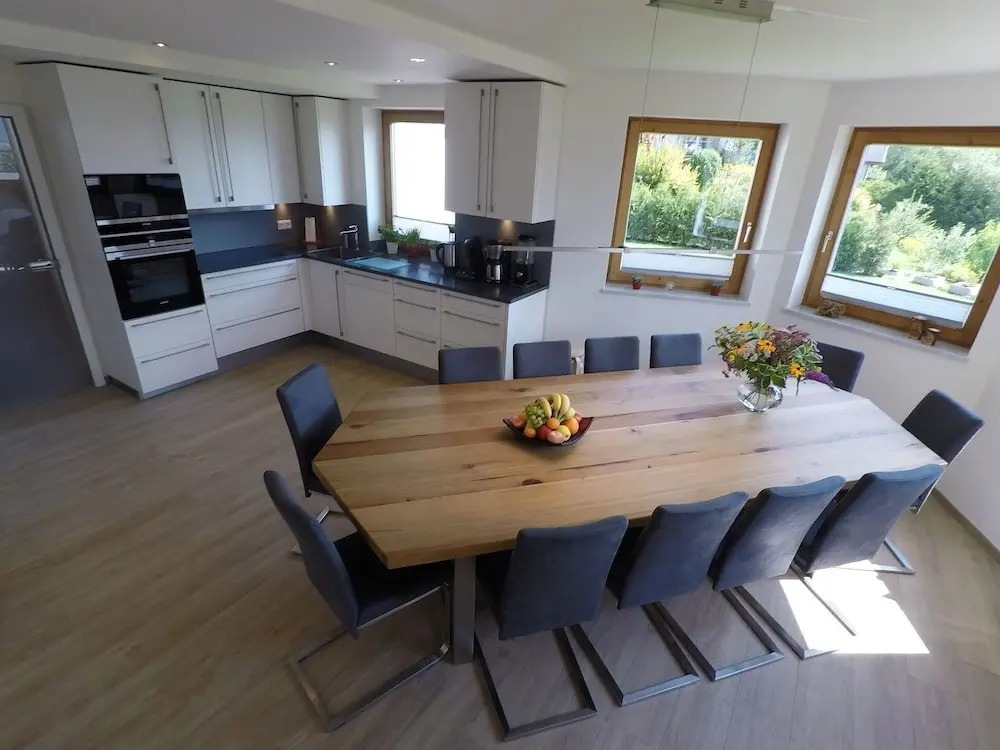 Opulent Holiday Home in Piesendorf with Sauna & Hot Tub