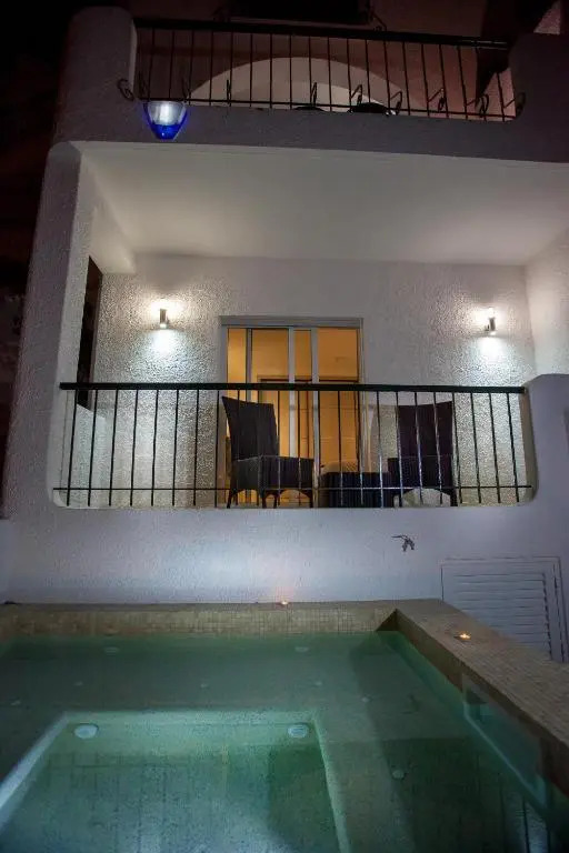 Casa Rujo - Waterside Village House