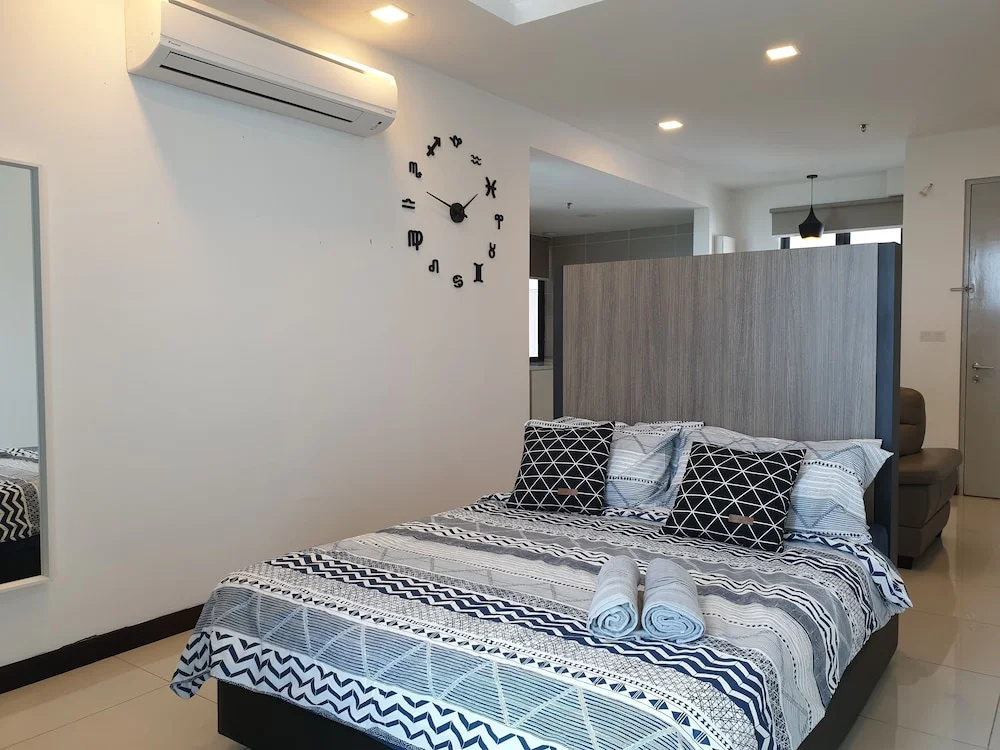 D'wharf Residence PD Waterfront Family Twin Suite by AirPlan