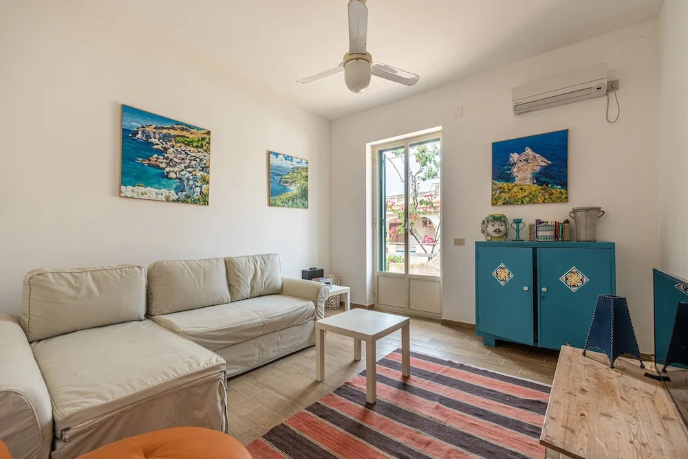 Casa Bouganvillea con Terrazza by Wonderful Italy