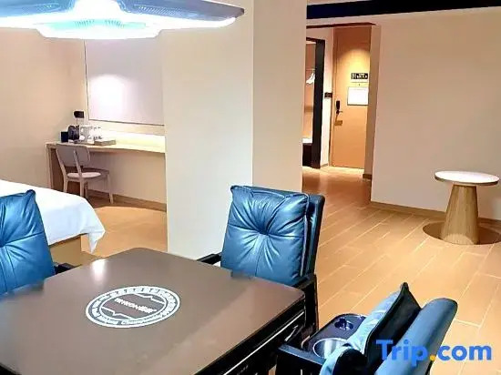 Shuaifeng Hotel