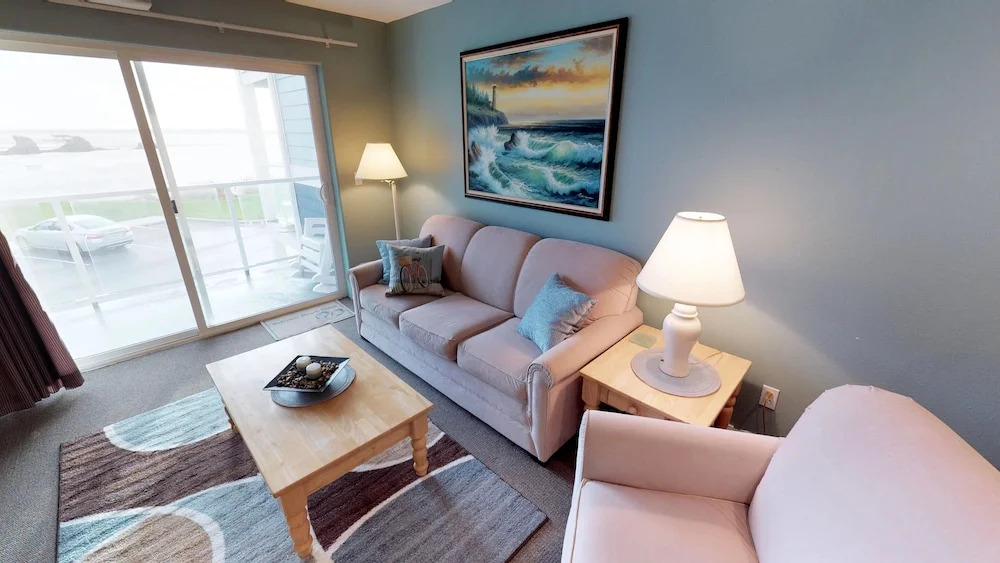 Waters Edge 203 - 1 Br Condo