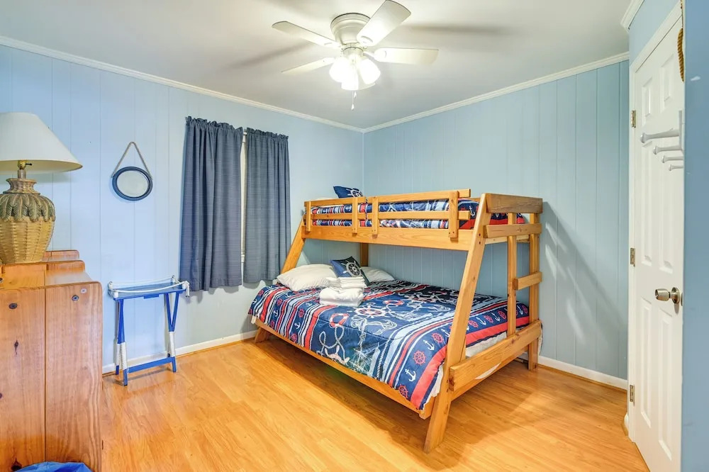 Coastal Murrells Inlet Condo With Balcony!