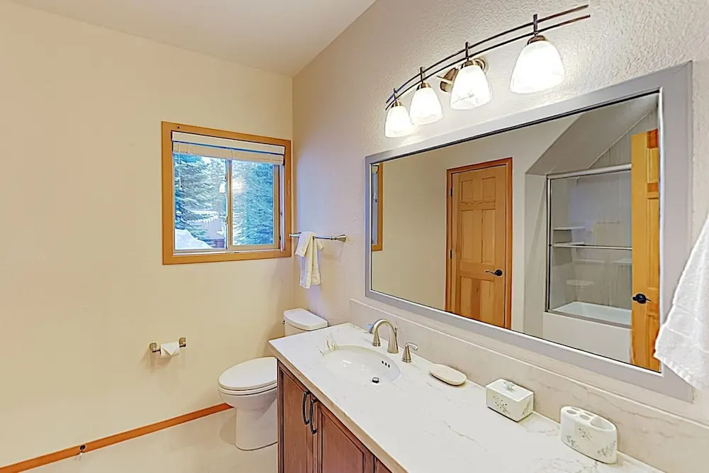 Updated Lodge-Style Home w/ Prime Donner Location! home