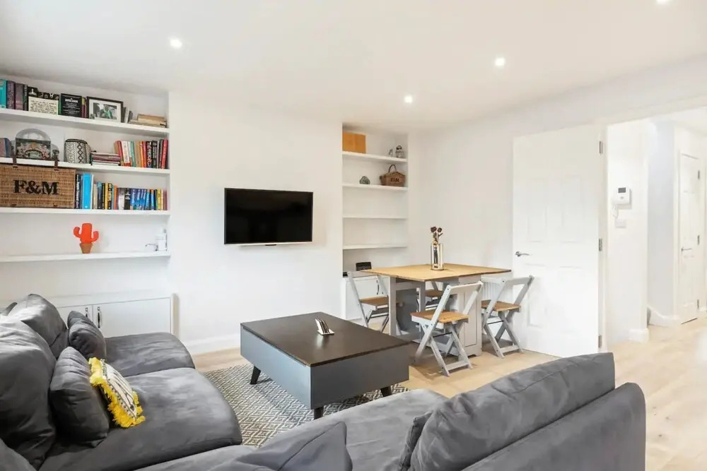 Modern And bright 1 Bedroom Apartment in Ealing