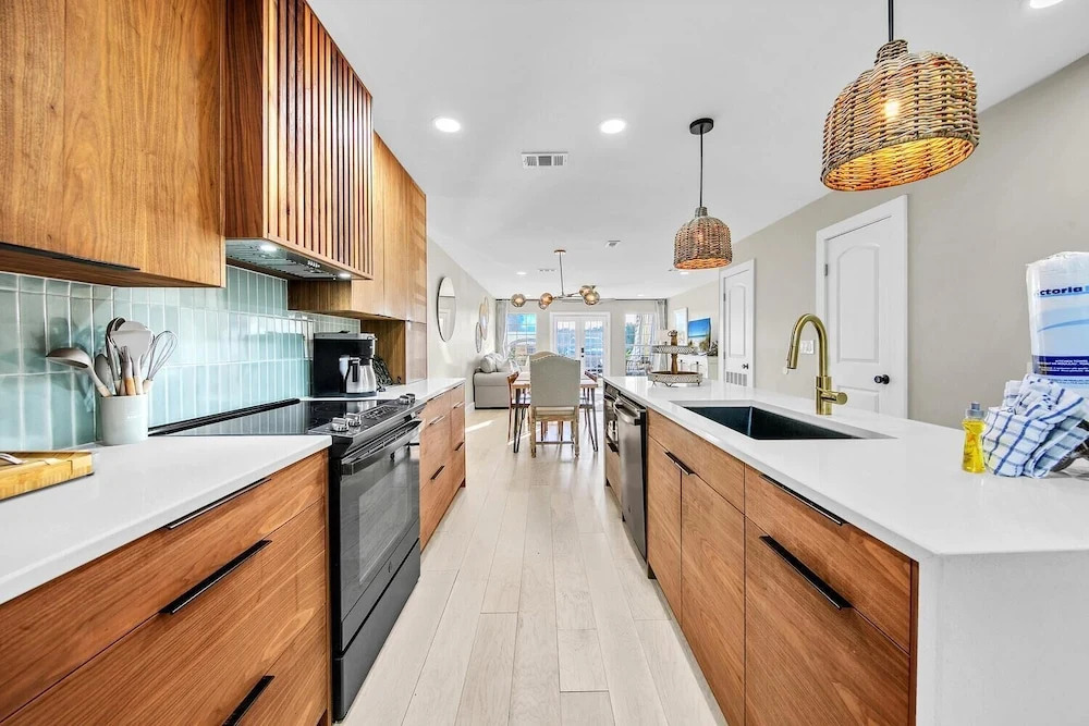 Modern Beach Bungalow