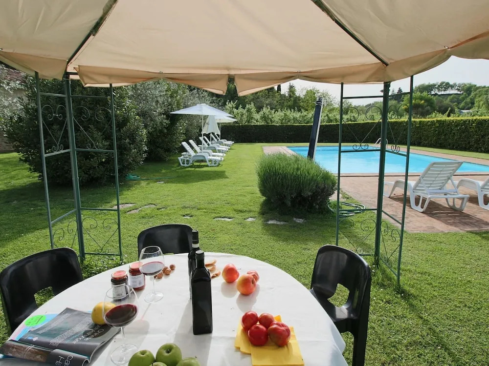 Farmhouse Montepulciano Near Vineyards Pool