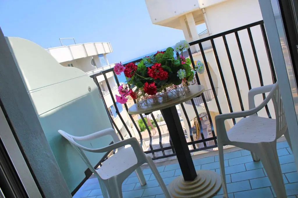 Hotel Bristol - a 30 mt dalla spiaggia