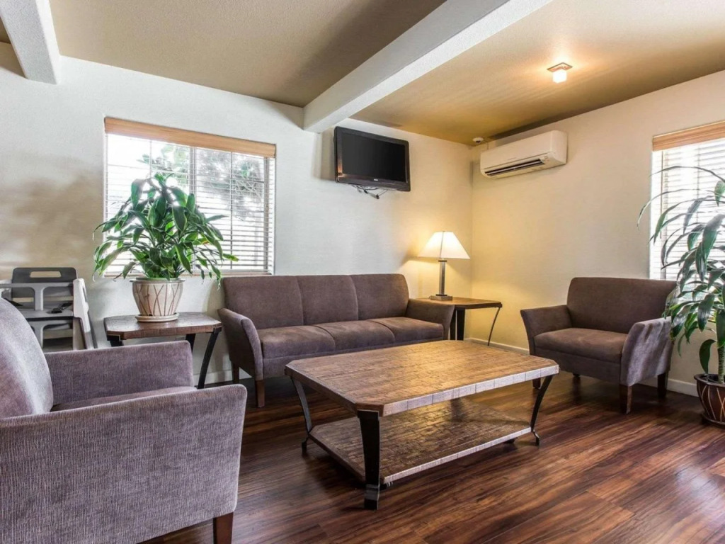 Comfort Inn Bishop